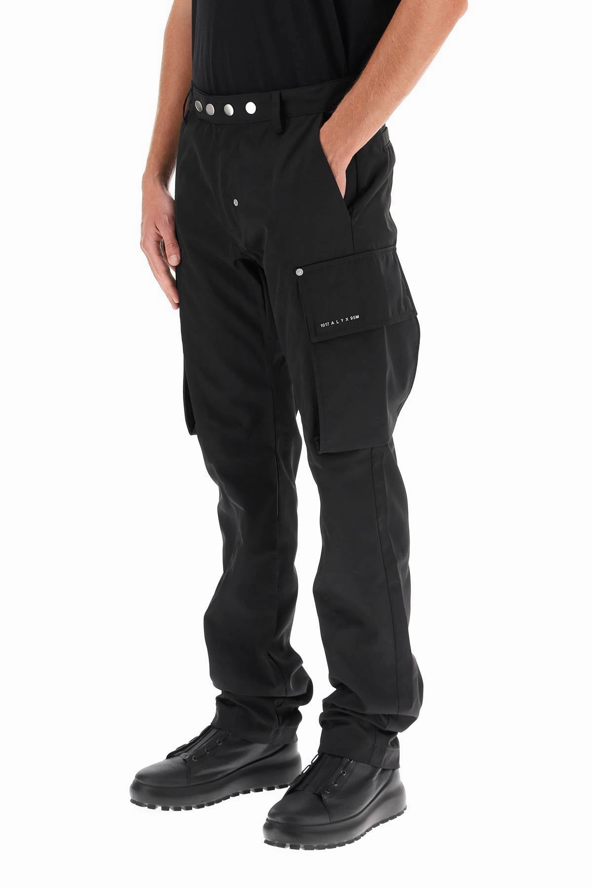 1017 ALYX 9SM Logo Plaque Cargo Pants