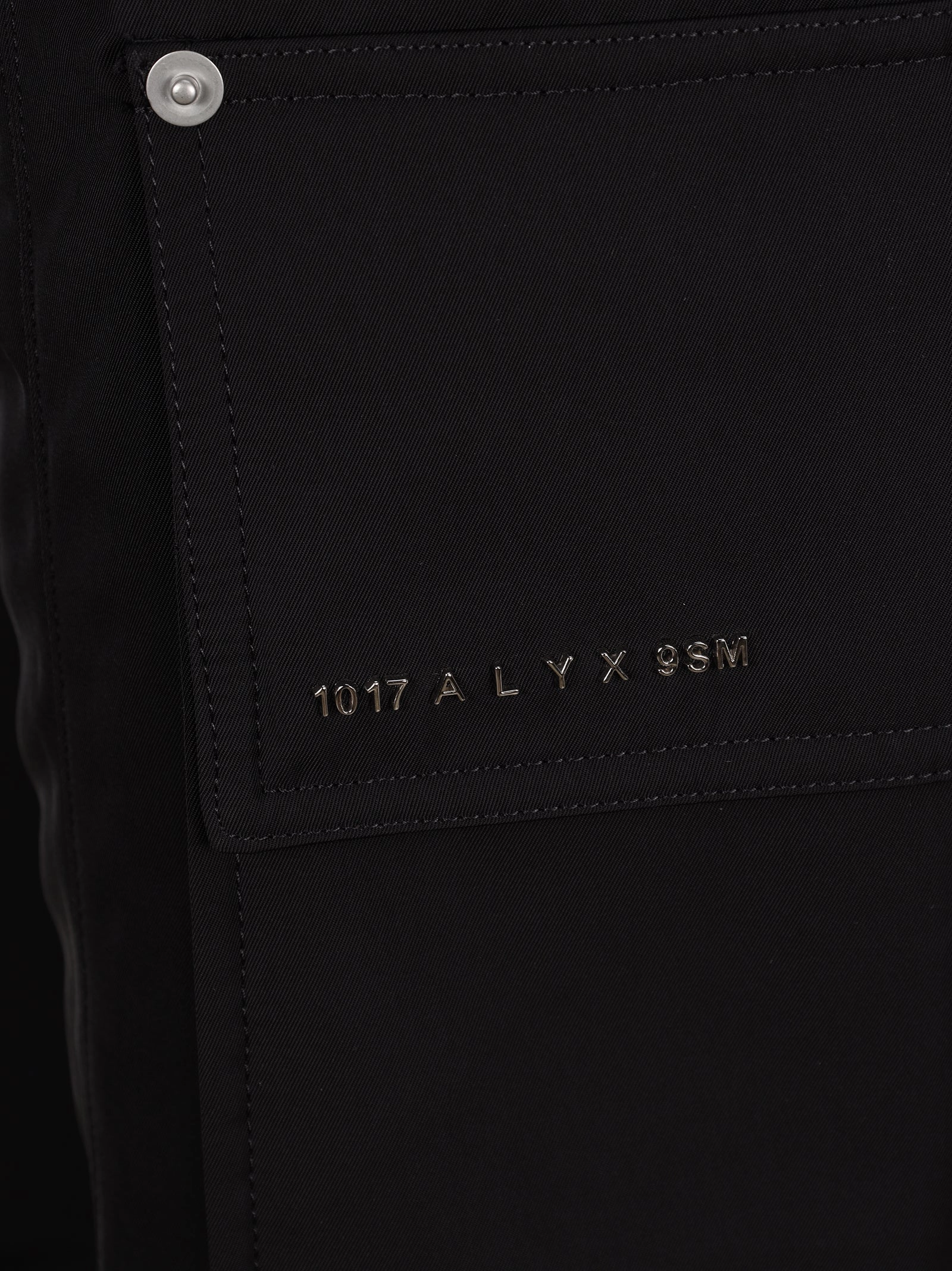 1017 ALYX 9SM Logo Plaque Cargo Pants