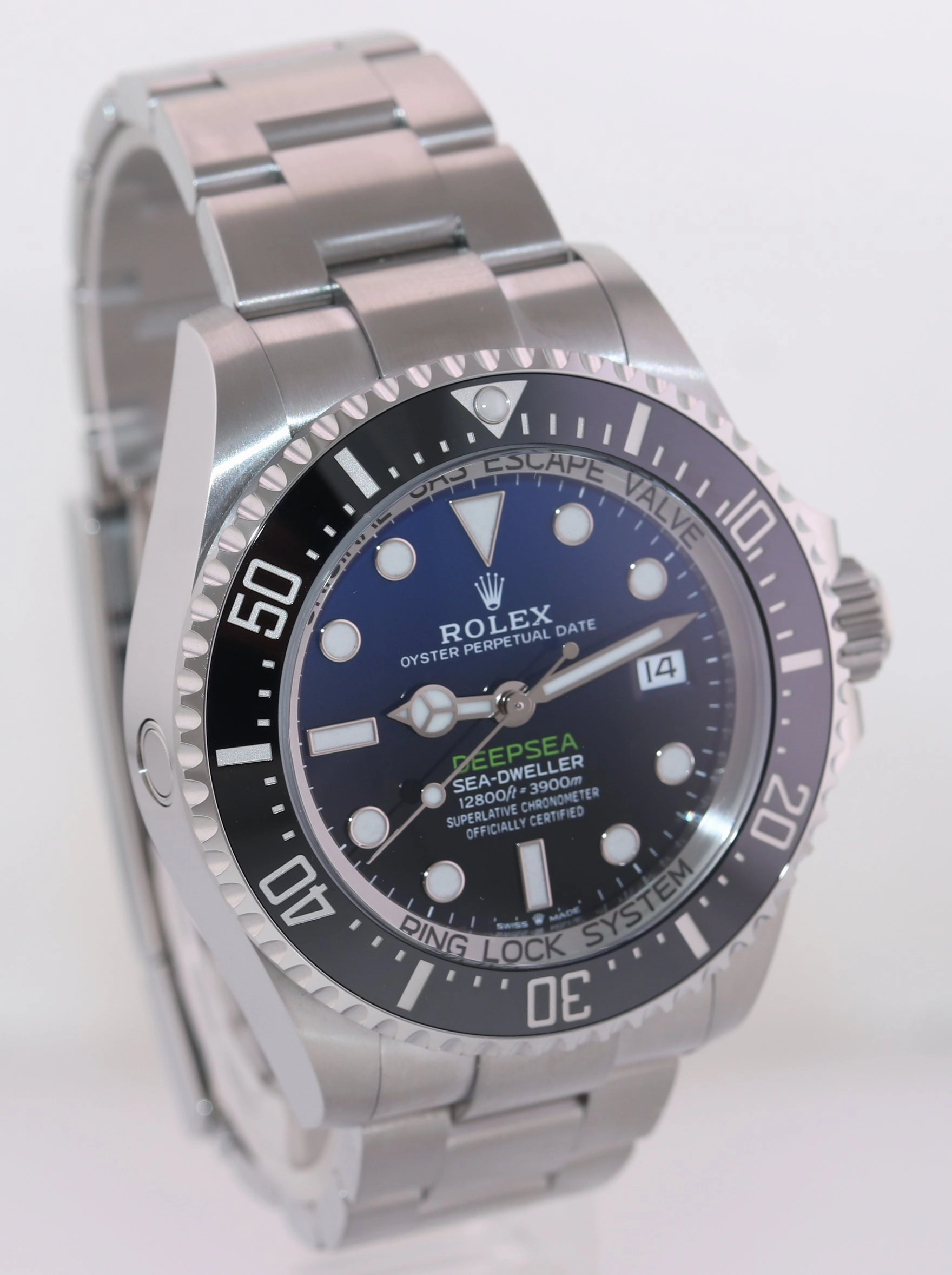 2023 MINT Rolex Sea-Dweller Deepsea 44mm James Cameron 136660 Watch Box