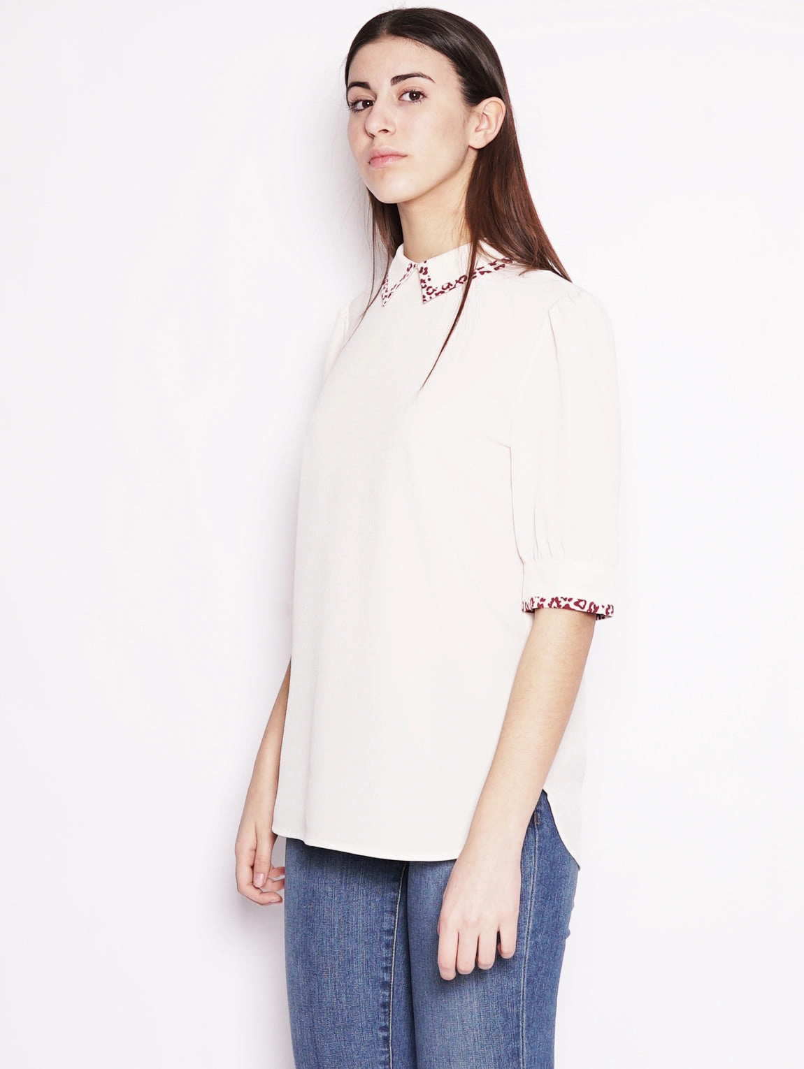 Blouse with Beige Collar