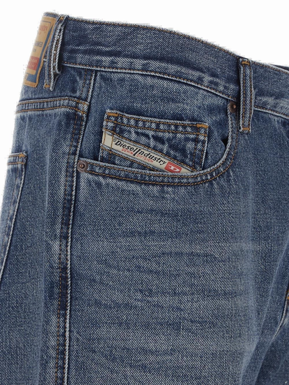 Diesel 2020 D-Viker Denim Jeans