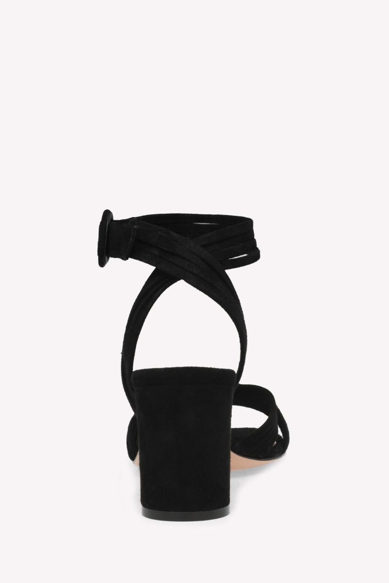 Lianne Sandal